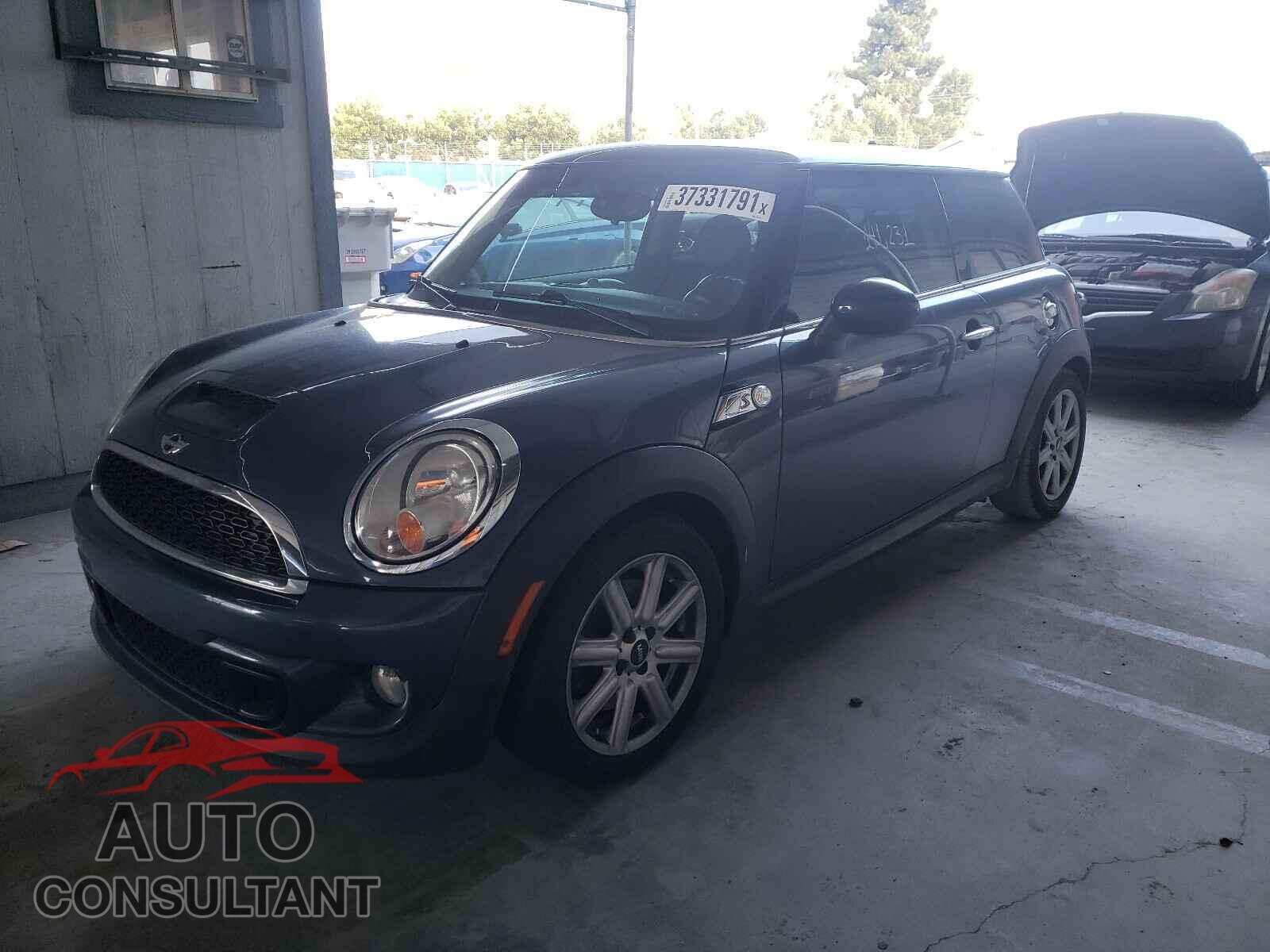 MINI COOPER 2011 - WMWSV3C53BTY13852