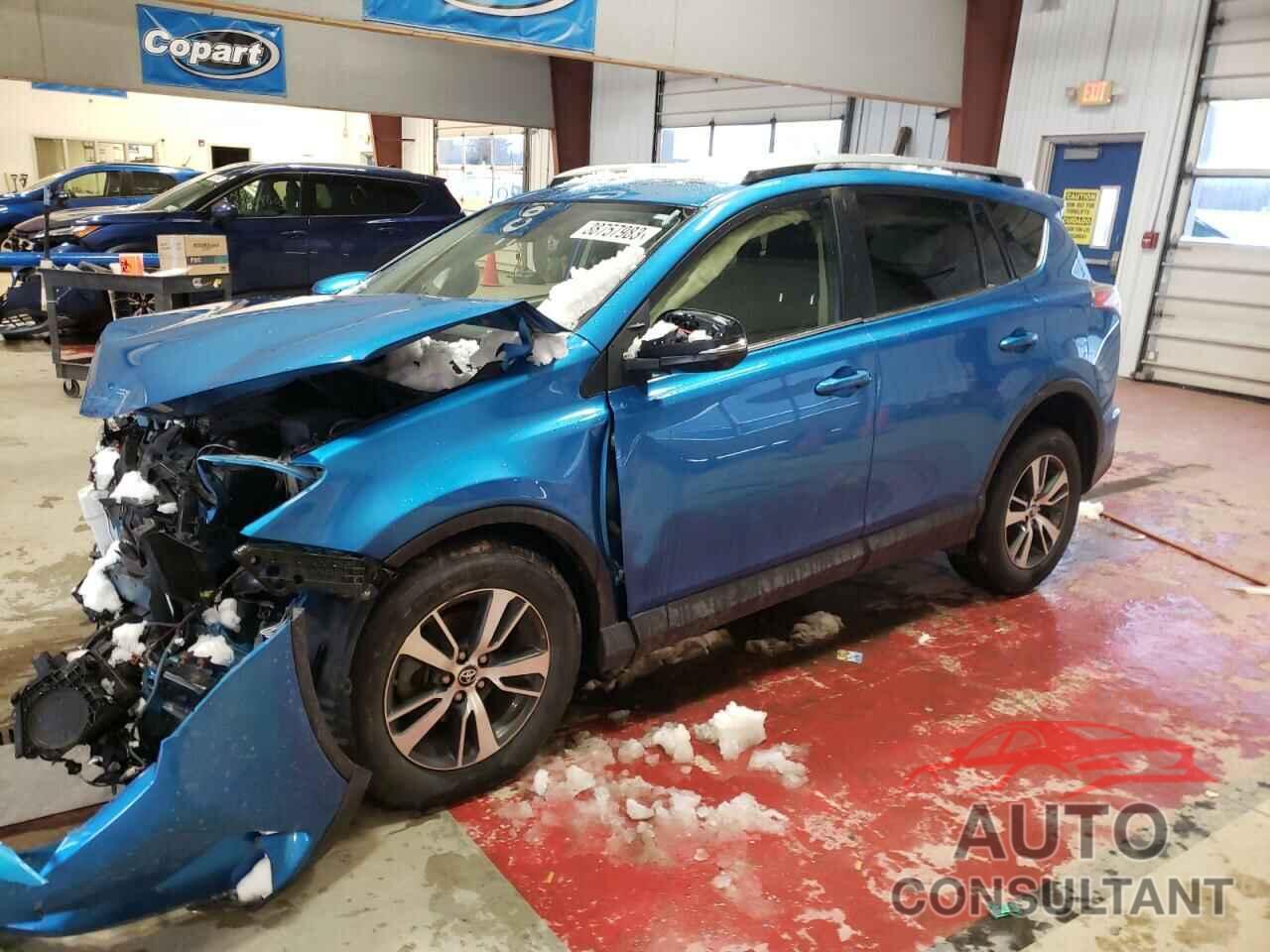 TOYOTA RAV4 2017 - JTMRFREV8HJ116907