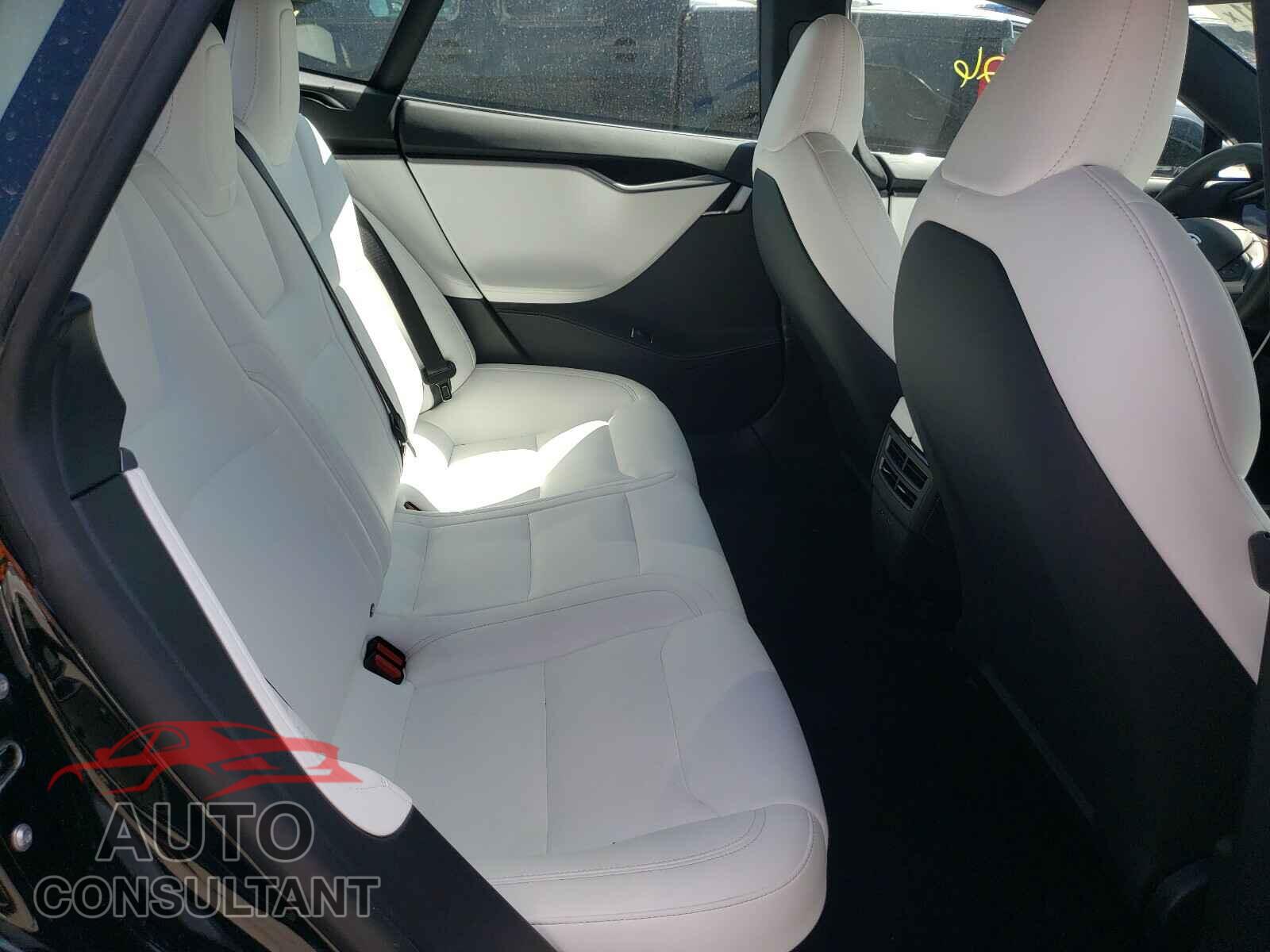 TESLA MODEL S 2020 - 5YJSA1E22LF390644
