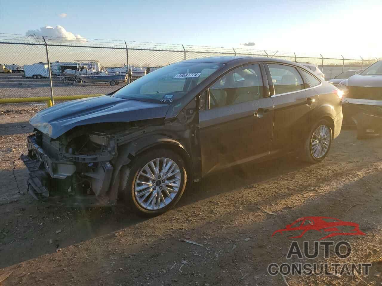 FORD FOCUS 2018 - 1FADP3J26JL279426