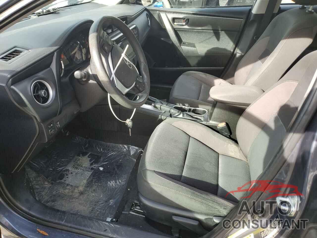 TOYOTA COROLLA 2018 - 5YFBURHE0JP751852