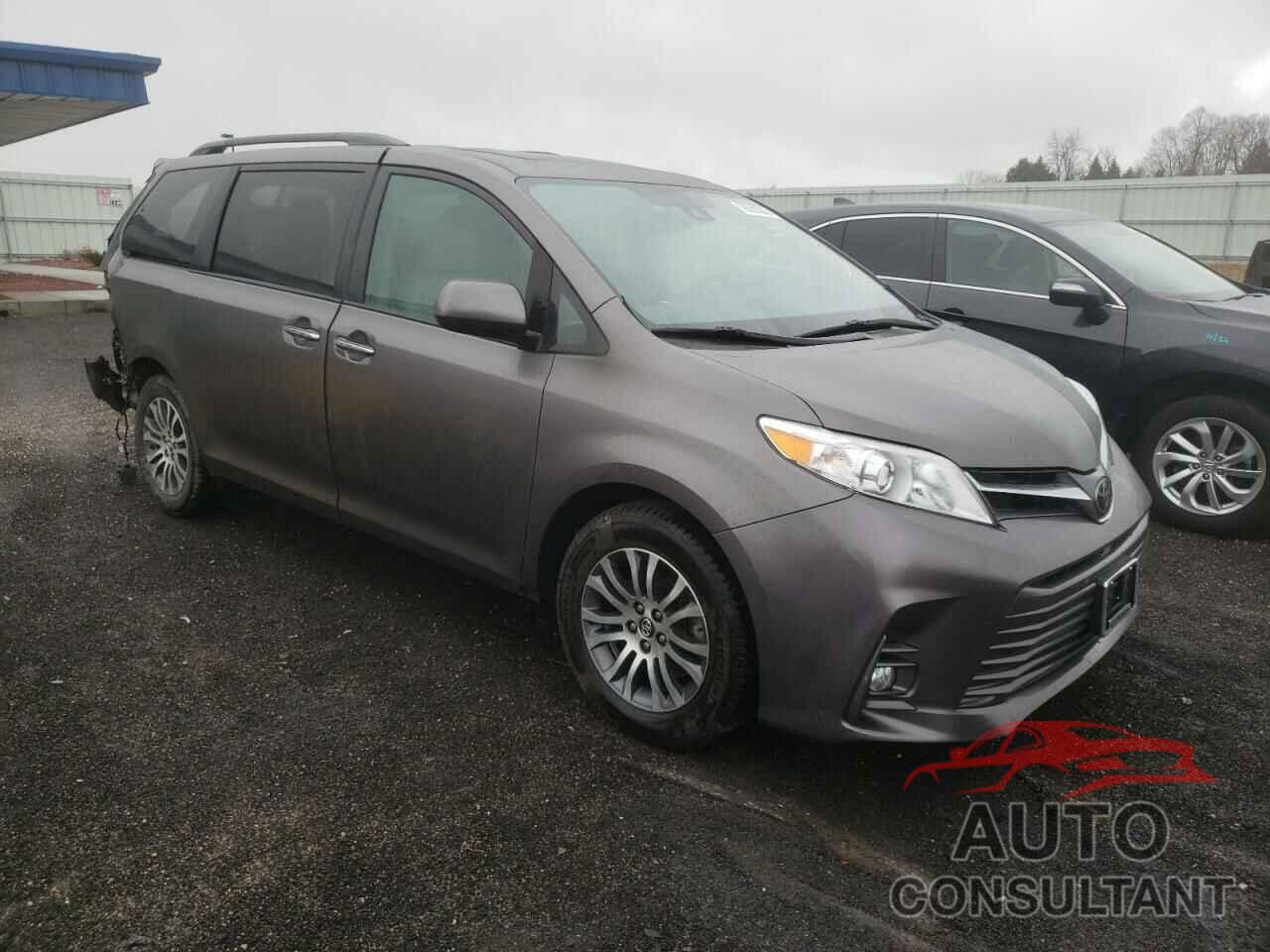 TOYOTA SIENNA 2018 - 5TDYZ3DC0JS947066