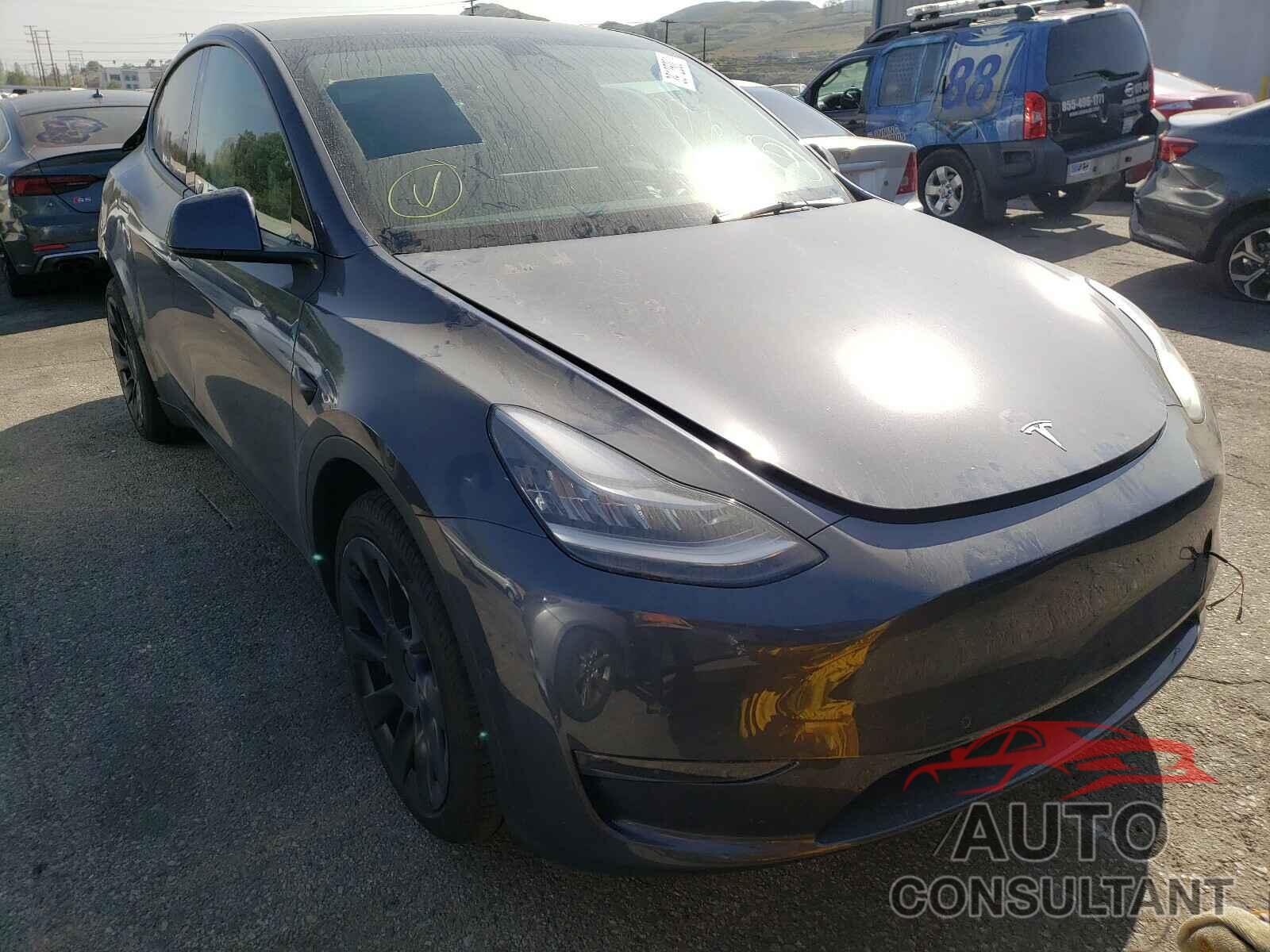 TESLA MODEL Y 2021 - 5YJYGDED2MF114140