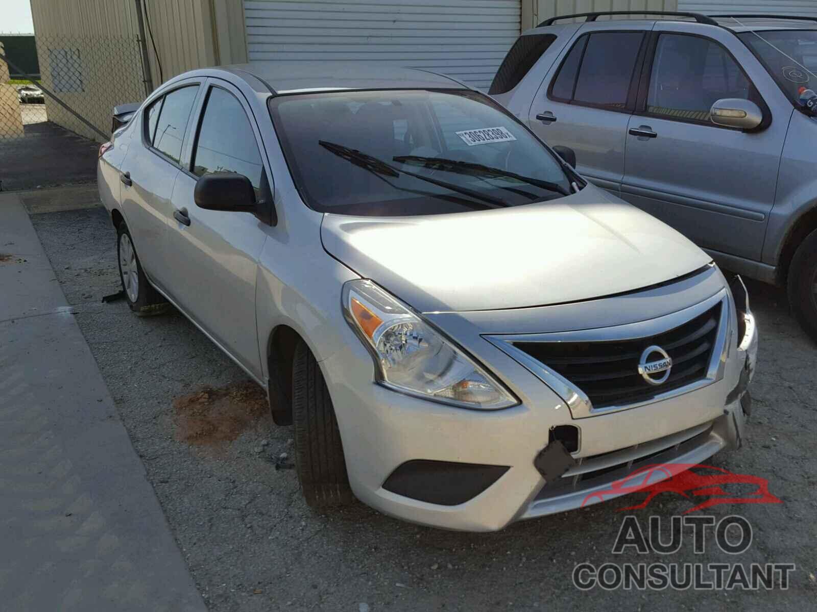 NISSAN VERSA 2015 - 3N1CN7AP0FL939005