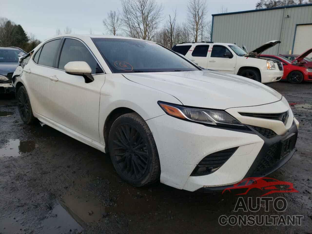 TOYOTA CAMRY 2018 - JTNB11HK4J3003318