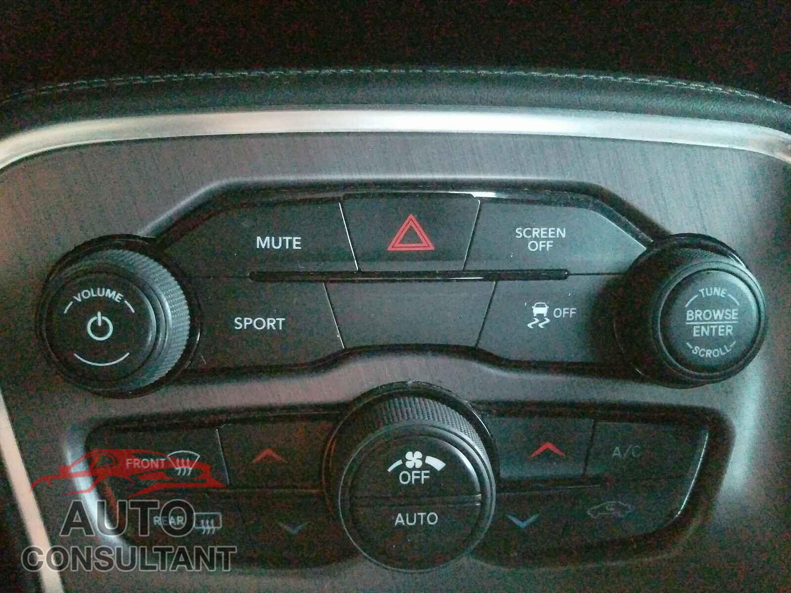 DODGE CHALLENGER 2018 - 2C3CDZAG4JH236573