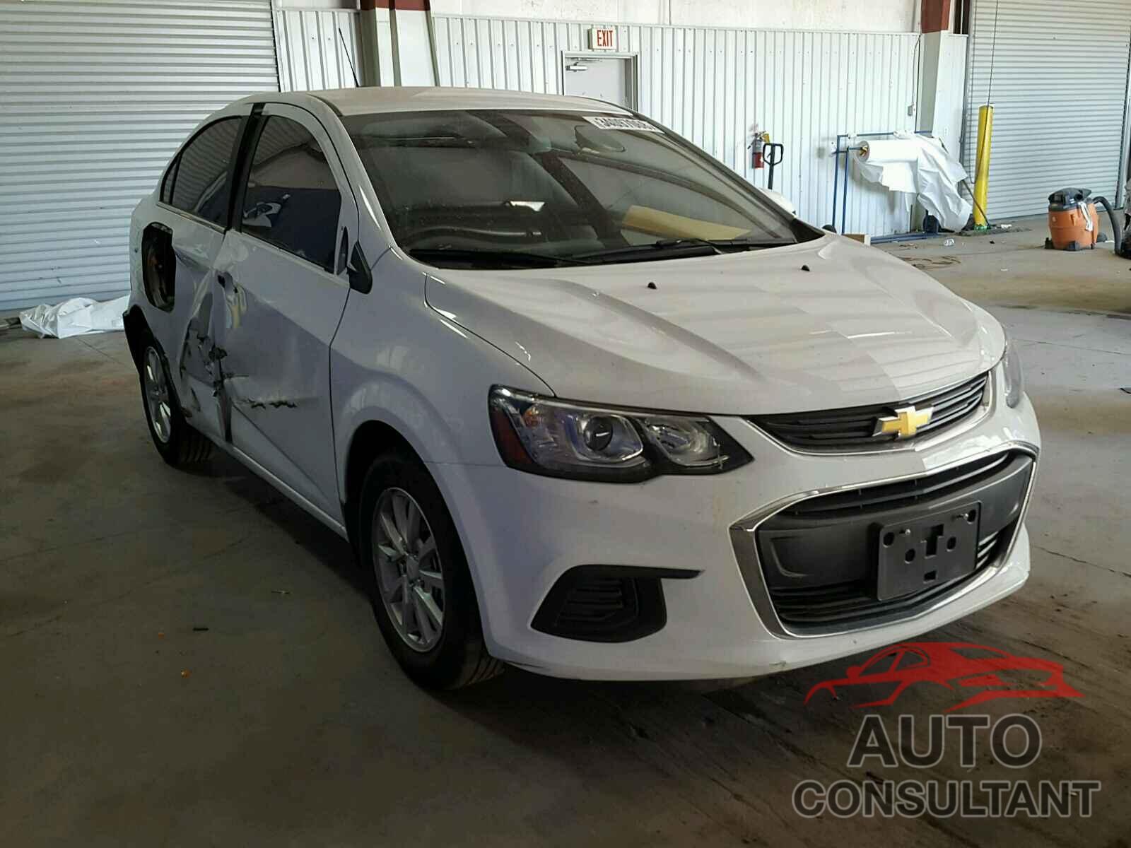 CHEVROLET SONIC 2017 - 1G1JD5SH5H4158078