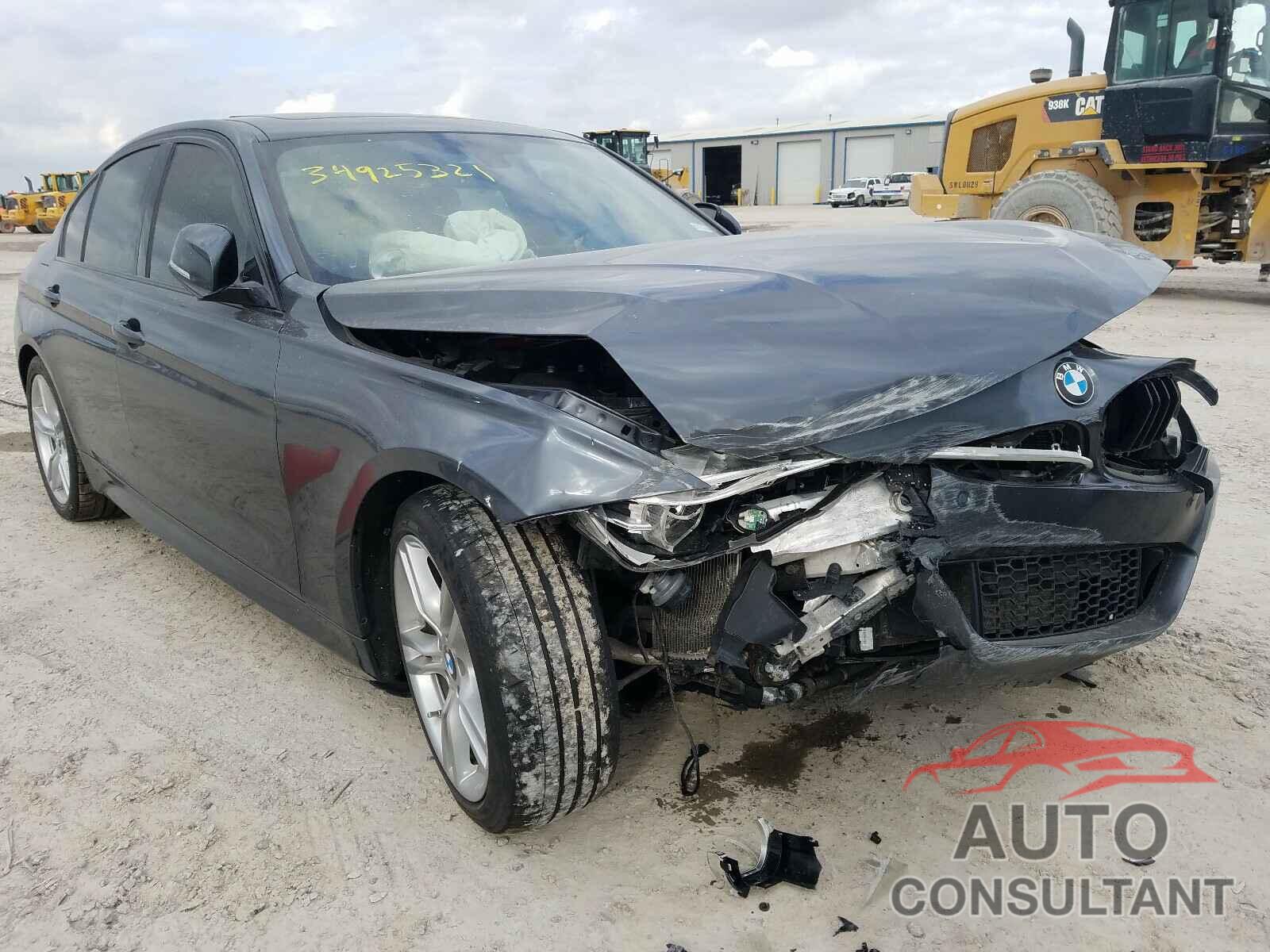 BMW 3 SERIES 2016 - WBA8B3G55GNT92404
