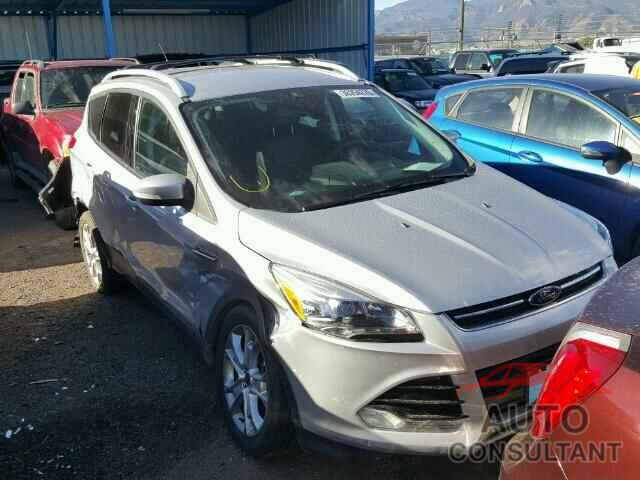 FORD ESCAPE 2016 - 1FMCU9J95GUB37694