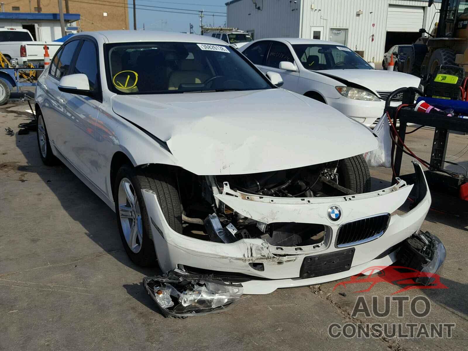 BMW 3 SERIES 2015 - WBA3B1C53FK140865