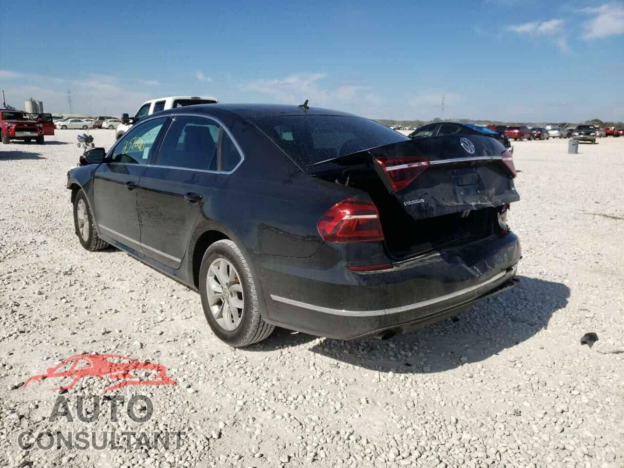VOLKSWAGEN PASSAT 2017 - 1VWAT7A35HC021138