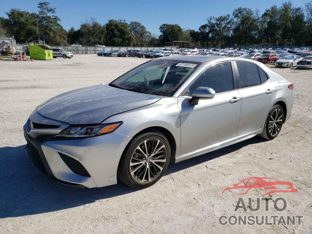 TOYOTA CAMRY 2018 - 4T1B11HK7JU086883