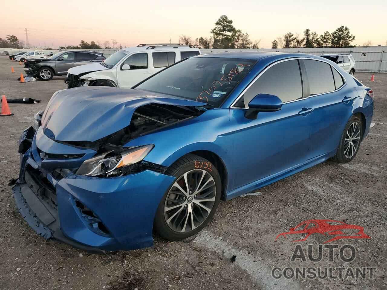 TOYOTA CAMRY 2020 - 4T1G11AK8LU314795