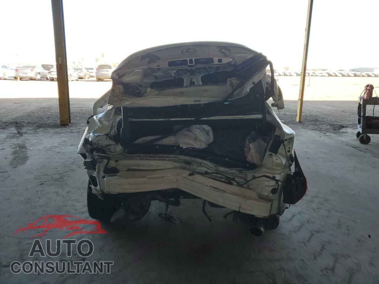 LEXUS IS 2016 - JTHBA1D20G5037486