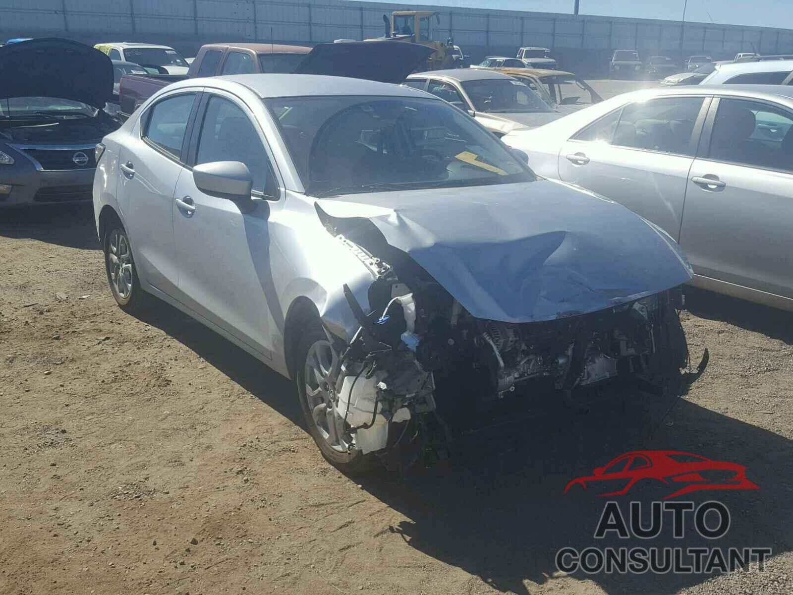 TOYOTA YARIS 2017 - 3MYDLBYV0HY169748