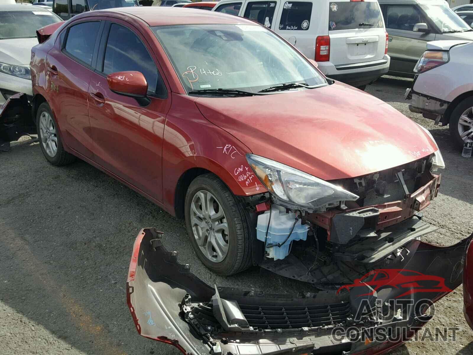TOYOTA YARIS 2017 - 3MYDLBYV5HY157353