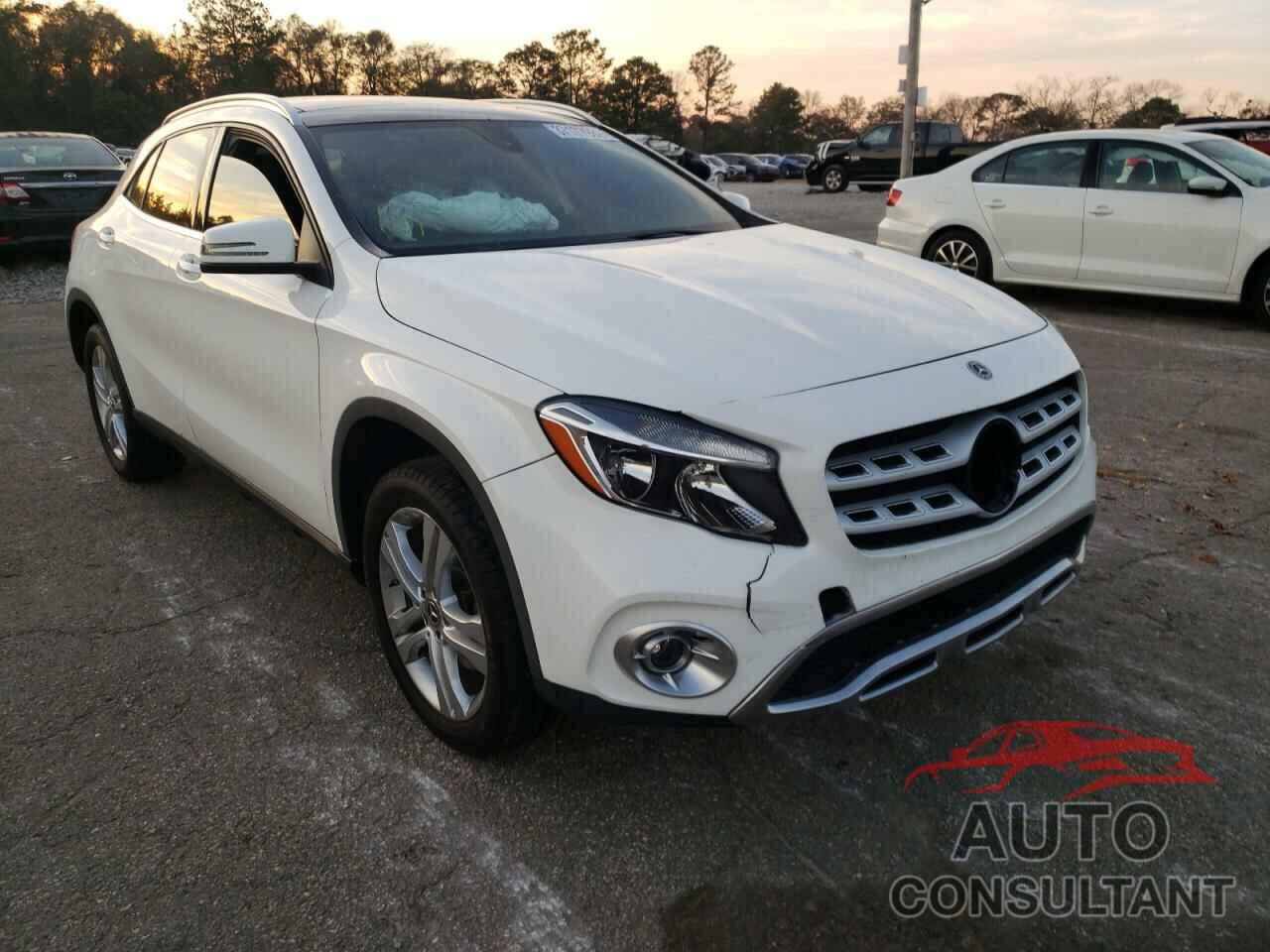 MERCEDES-BENZ GLA-CLASS 2018 - WDCTG4EB4JU000159