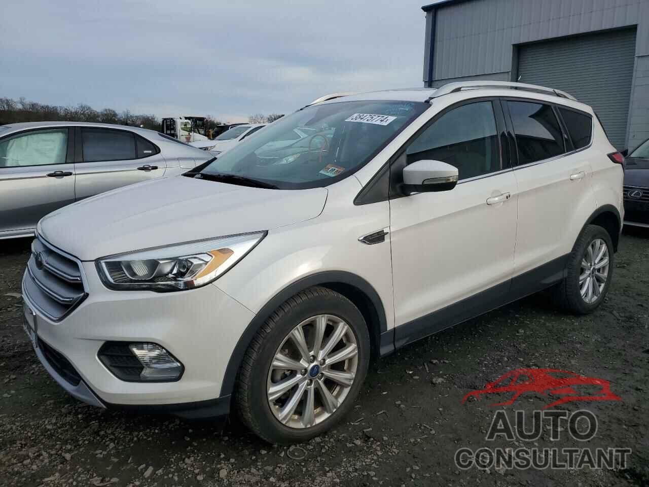 FORD ESCAPE 2017 - 1FMCU0J90HUB74889