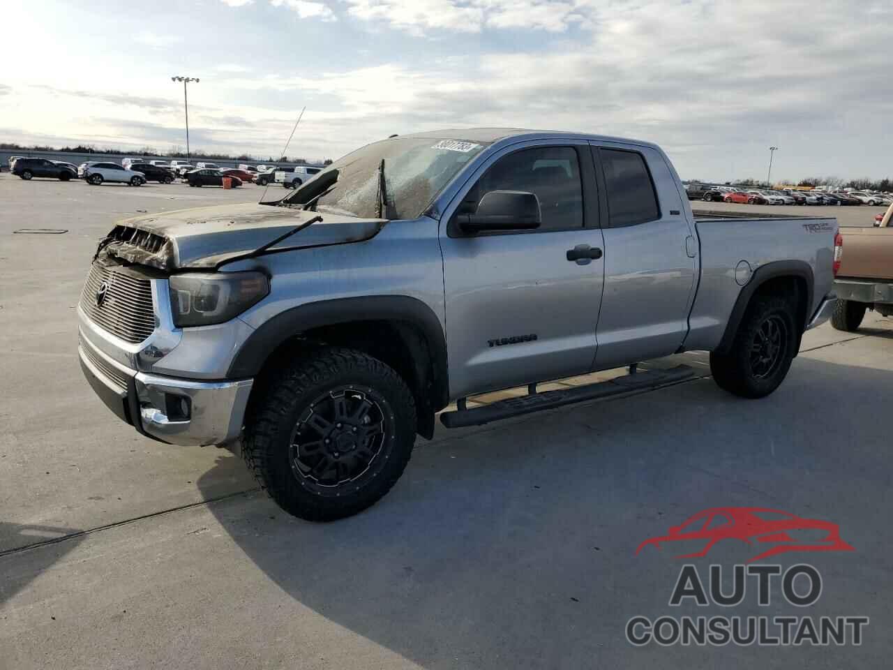 TOYOTA TUNDRA 2017 - 5TFRM5F16HX115262