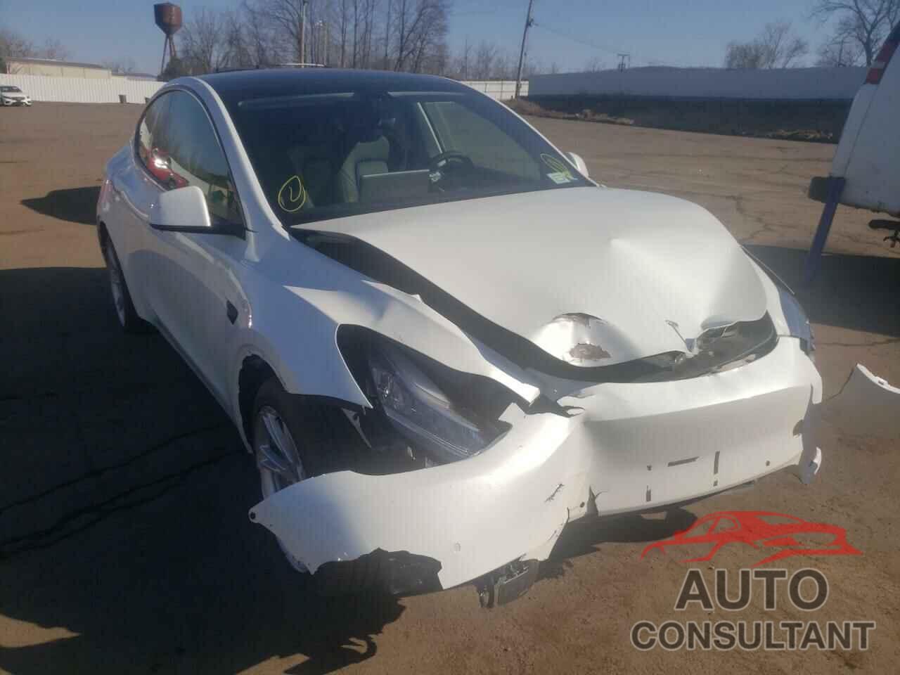 TESLA MODEL Y 2021 - 5YJYGDEE2MF078149