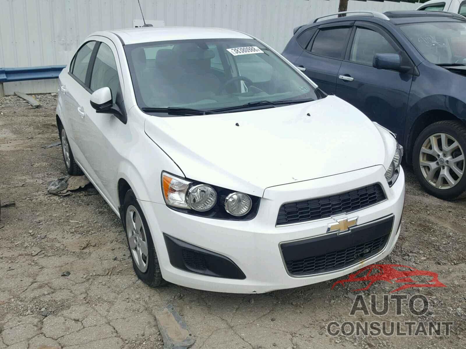 CHEVROLET SONIC 2015 - 1G1JA5SG9F4129132