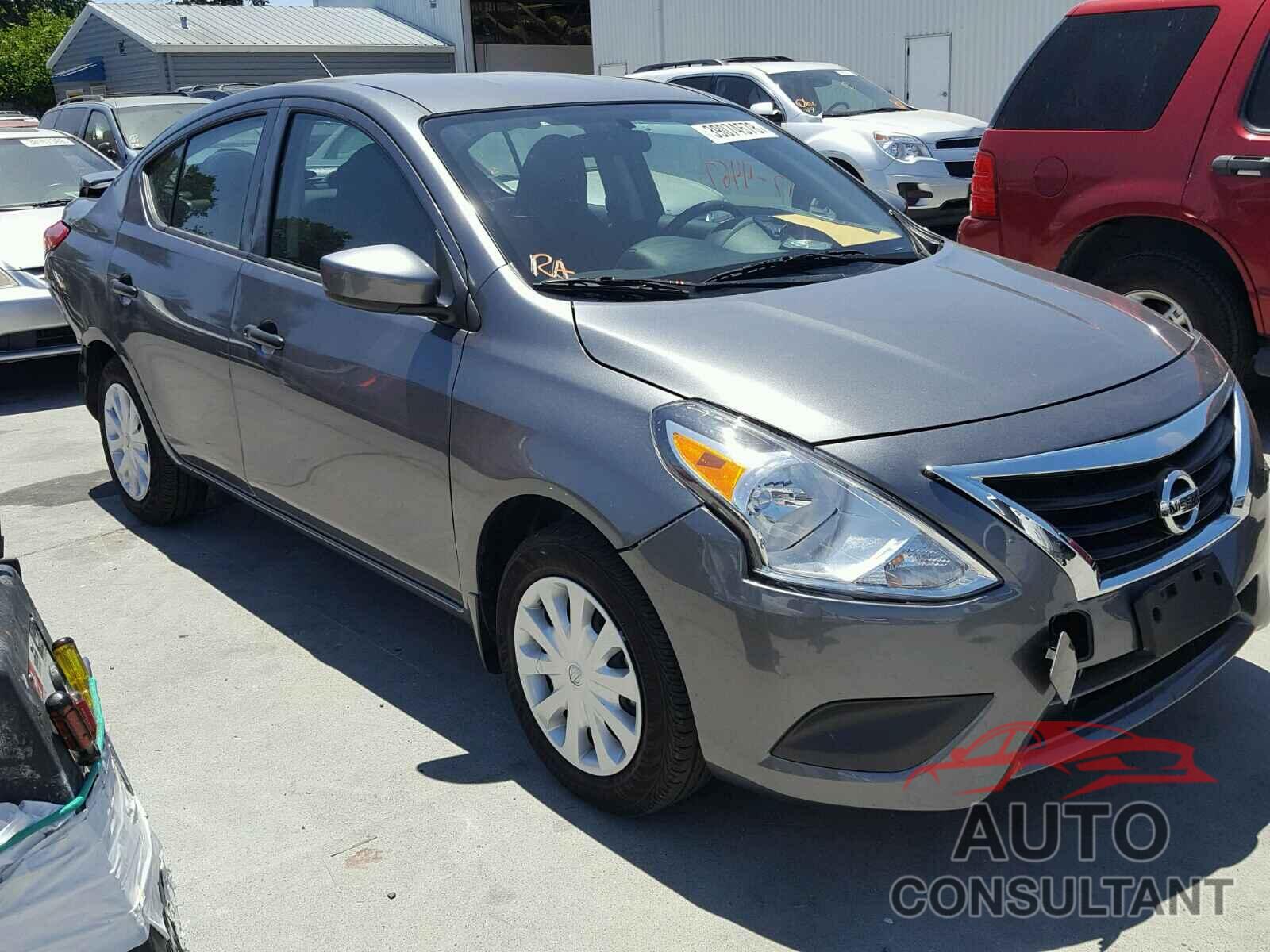 NISSAN VERSA 2017 - 3N1CN7AP4HL901215