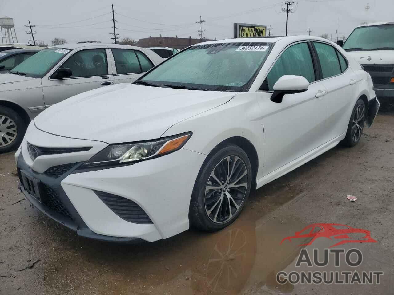 TOYOTA CAMRY 2018 - 4T1B11HKXJU662711