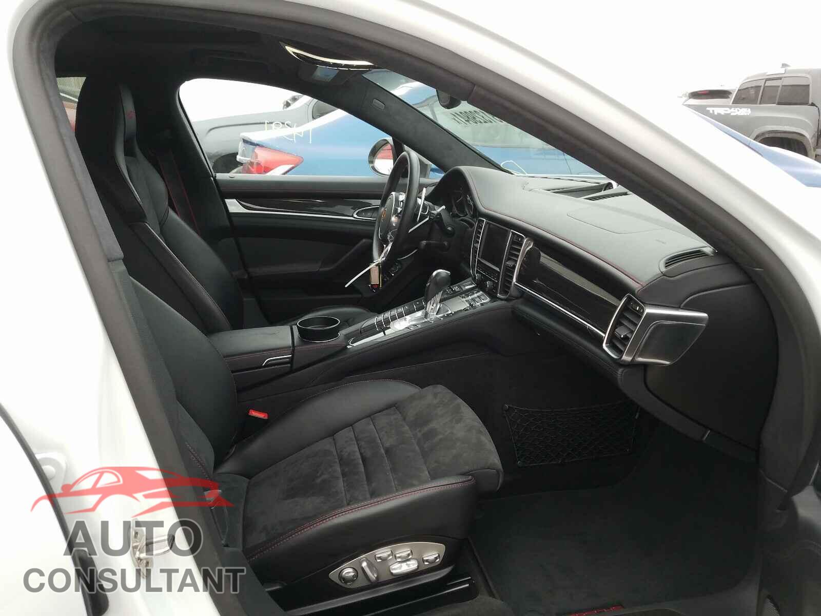 PORSCHE PANAMERA 2016 - WP0AF2A70GL082198