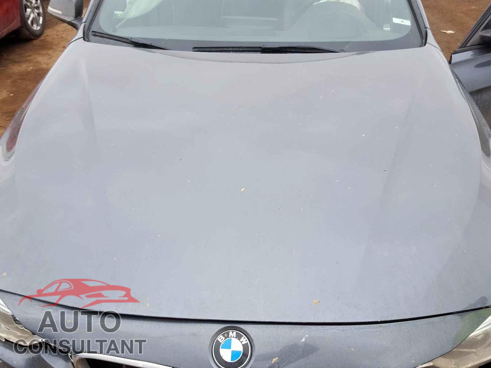 BMW 3 SERIES 2016 - WBA8E3G54GNU02881
