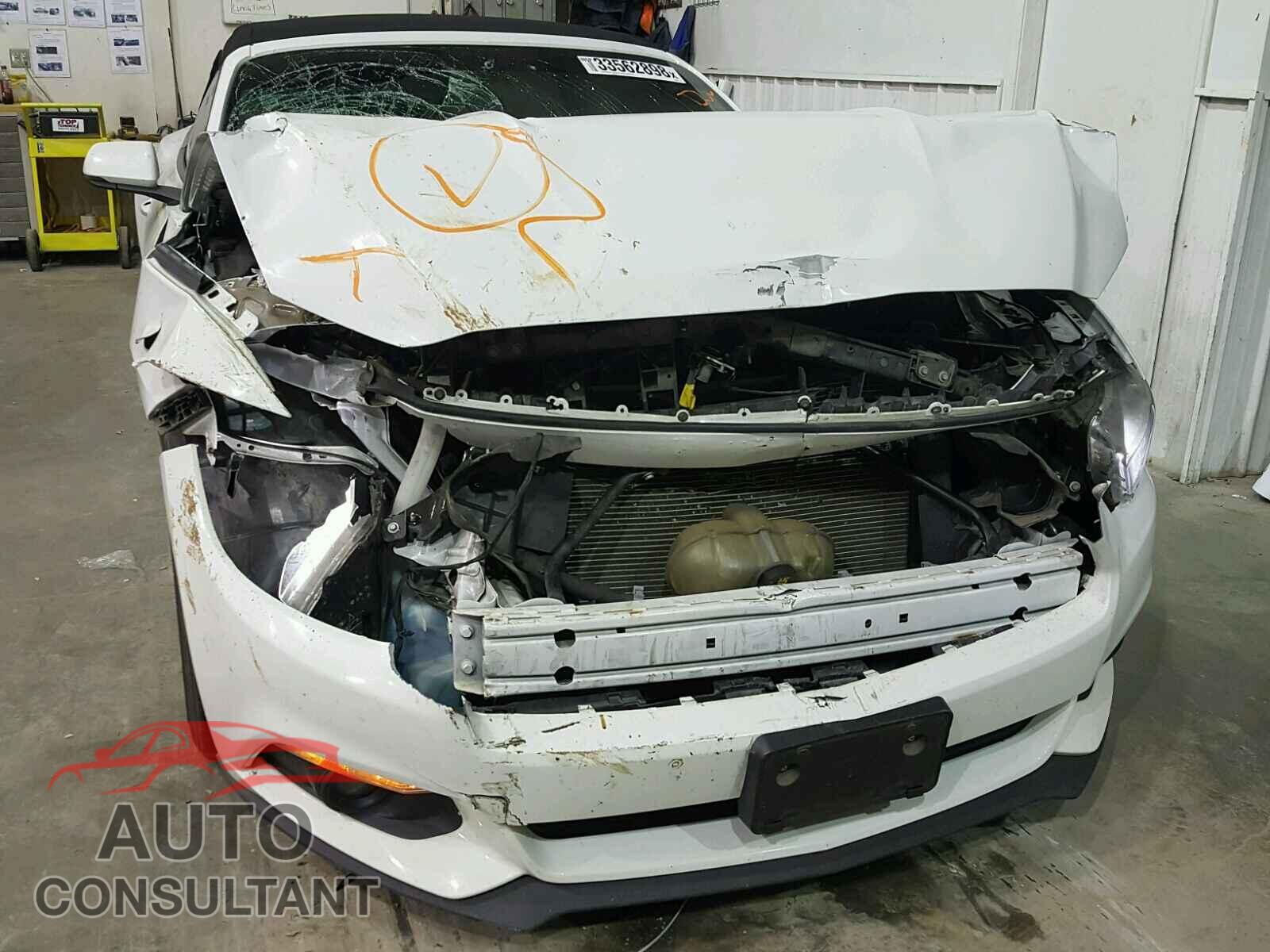 FORD MUSTANG 2015 - 1FATP8UH0F5404327