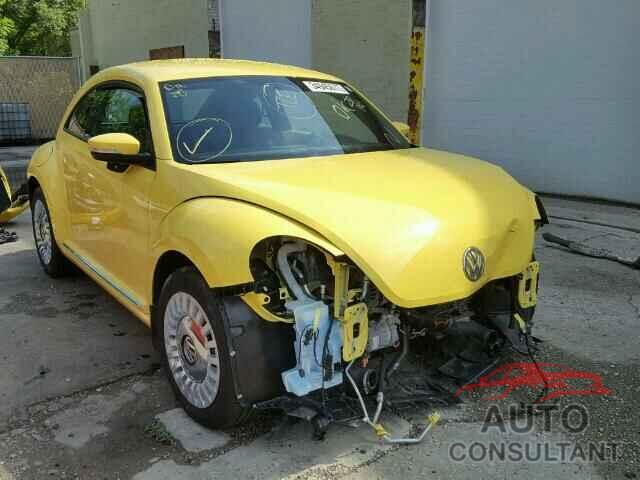 VOLKSWAGEN BEETLE 2015 - 3VWJ07AT2FM634662