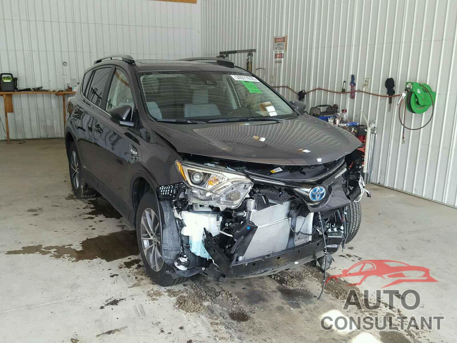TOYOTA RAV4 2017 - JTMRJREV5HD103870