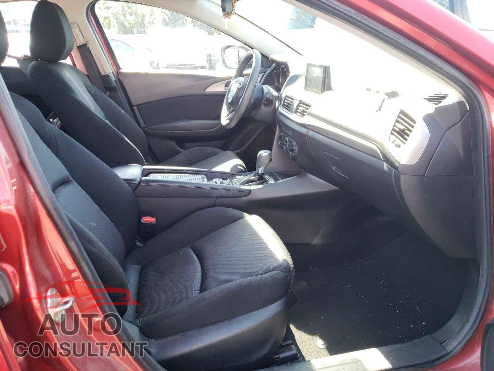 MAZDA 3 2018 - 3MZBN1U79JM166360