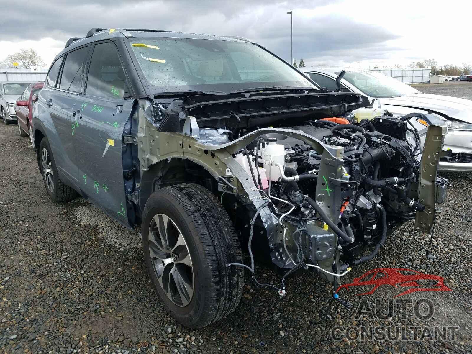 TOYOTA HIGHLANDER 2021 - 5TDHBRCH0MS027897