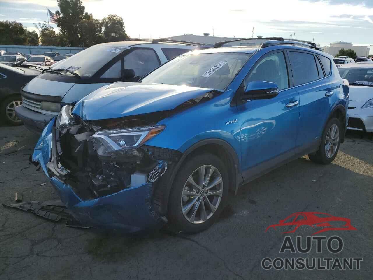 TOYOTA RAV4 2018 - JTMDJREV5JD157041