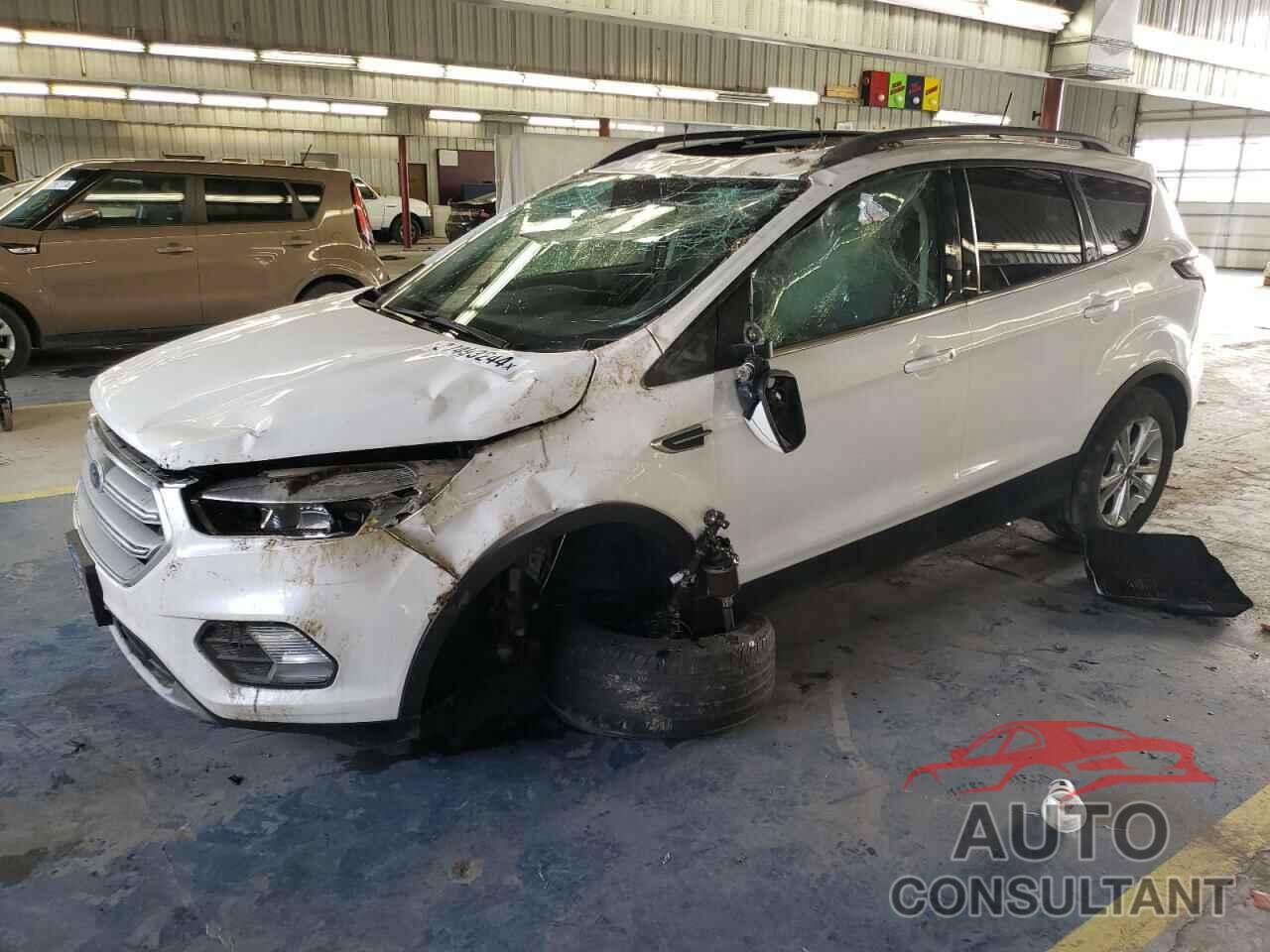 FORD ESCAPE 2018 - 1FMCU0GD7JUB39638
