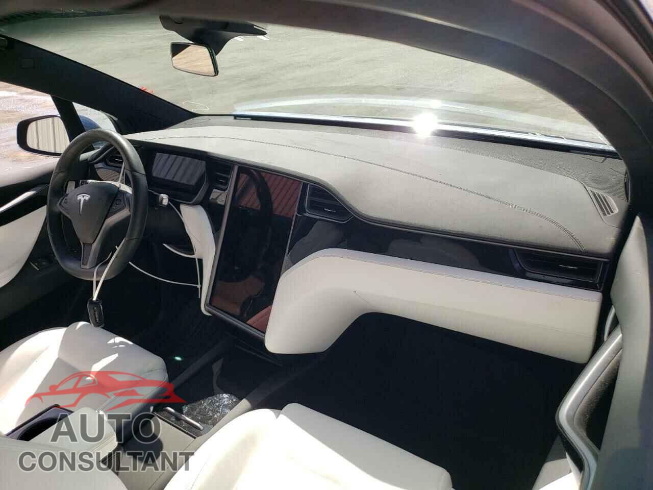 TESLA MODEL X 2021 - 5YJXCDE2XMF322871