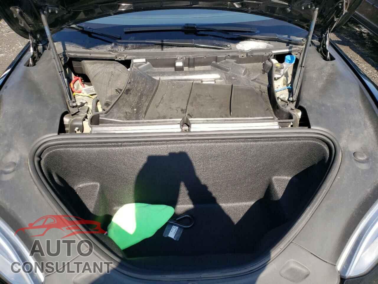 TESLA MODEL S 2019 - 5YJSA1E26KF299830