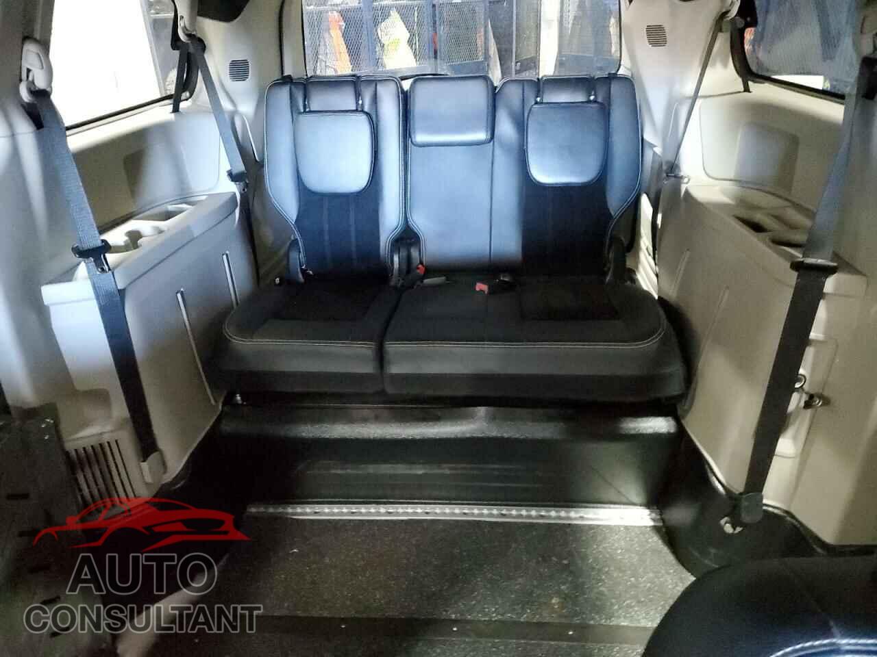 DODGE CARAVAN 2017 - 2C4RDGCG2HR574016