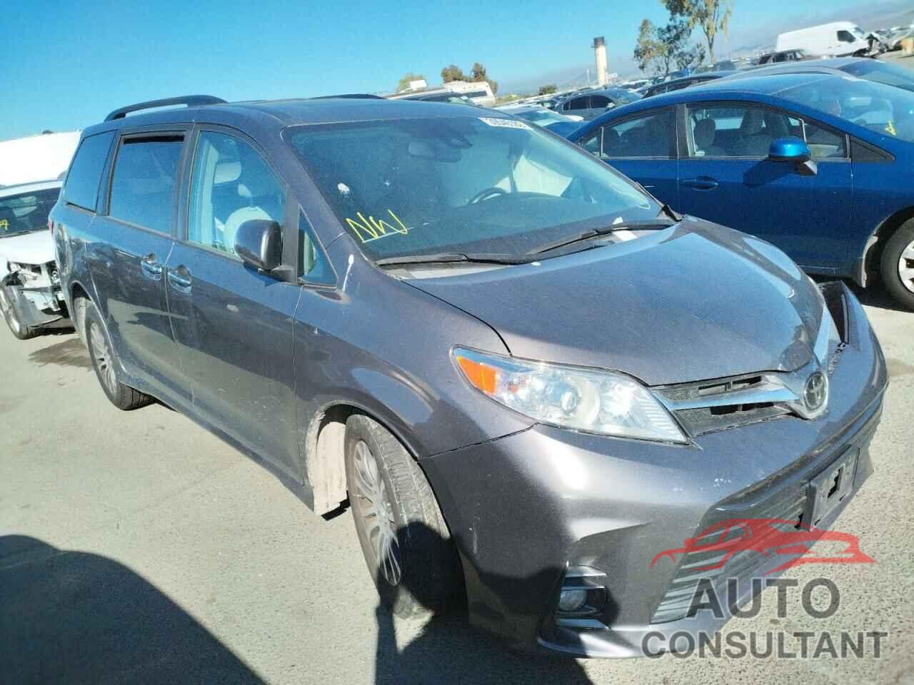 TOYOTA SIENNA 2019 - 5TDYZ3DC6KS007226