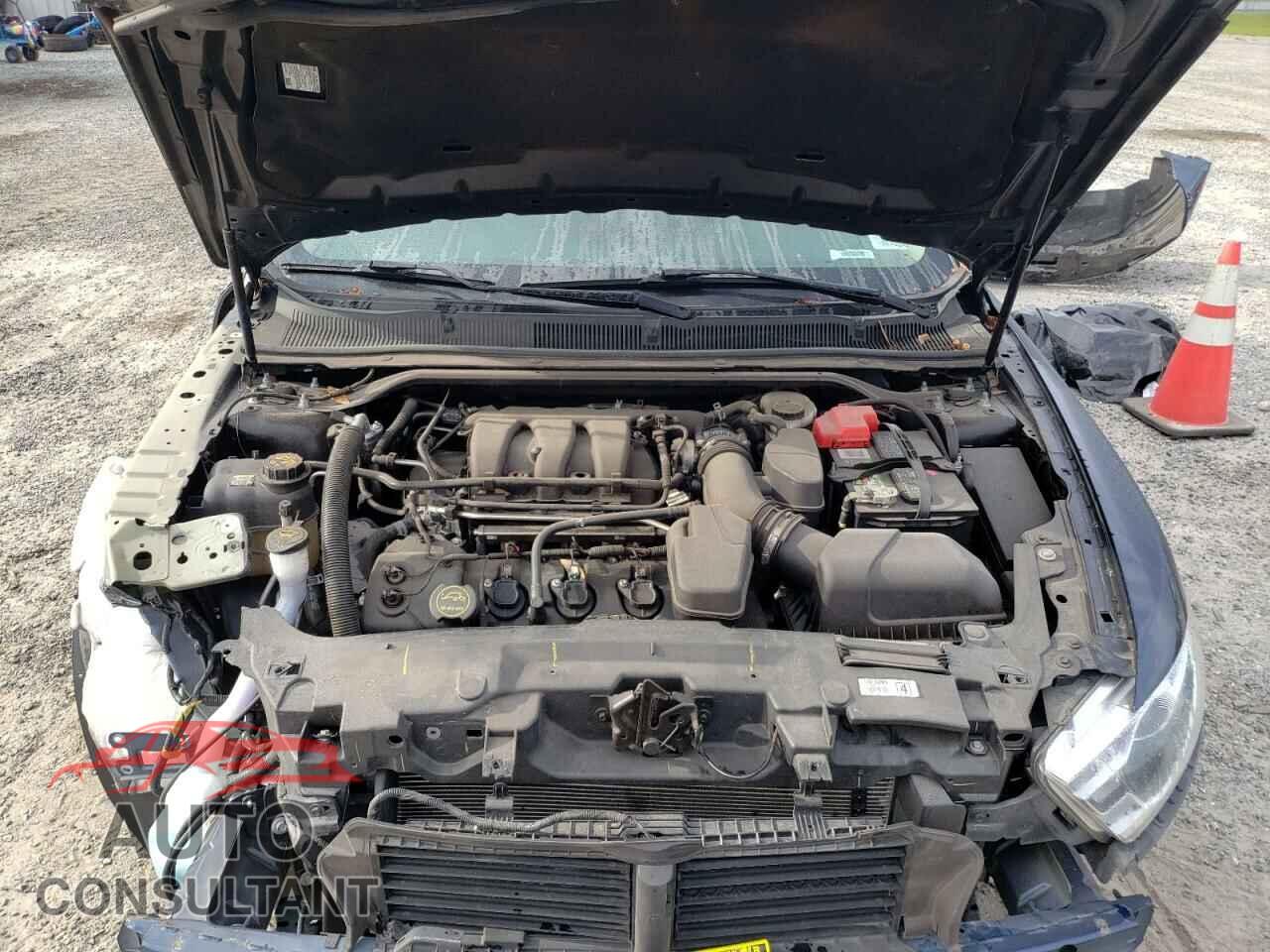 FORD TAURUS 2017 - 1FAHP2D88HG126996