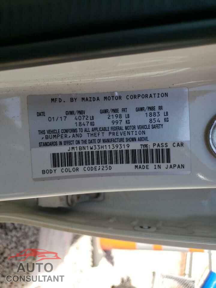MAZDA 3 2017 - JM1BN1W33H1139319