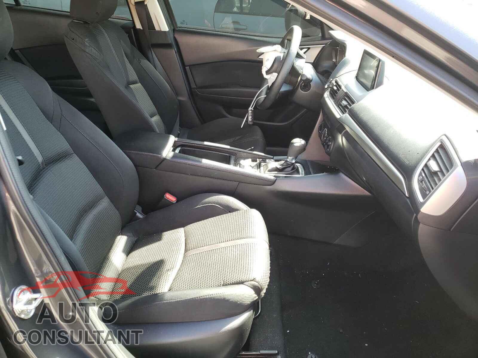 MAZDA 3 2017 - 3MZBN1U73HM153081