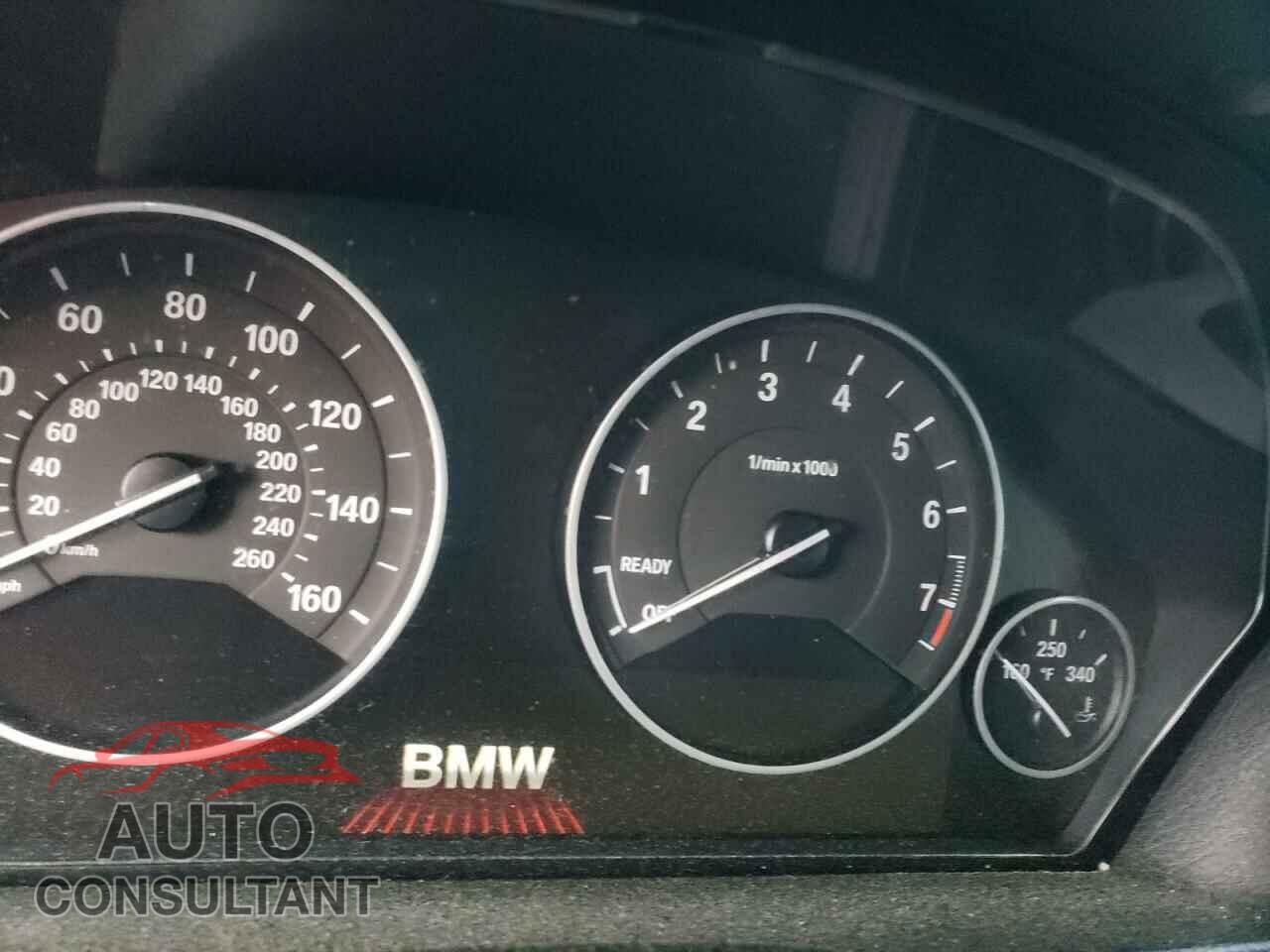 BMW 3 SERIES 2016 - WBA8E1G50GNU10870