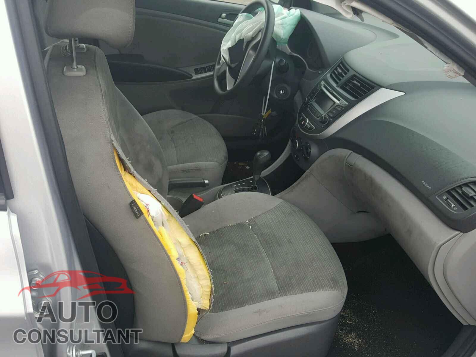 HYUNDAI ACCENT 2016 - KNAFX4A67G5614487
