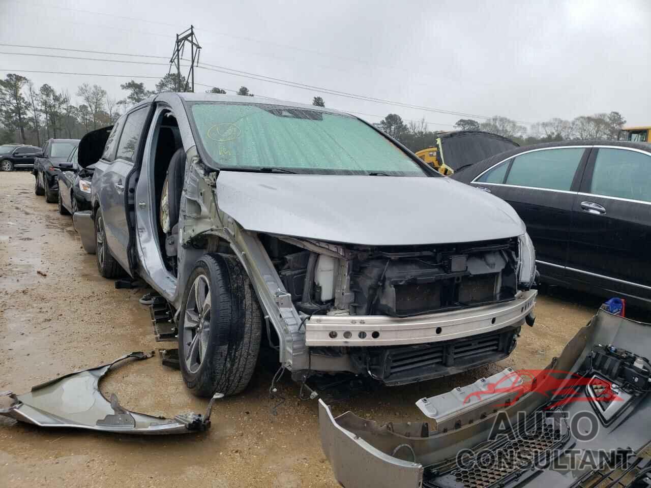 HONDA ODYSSEY 2018 - 5FNRL6H86JB023149