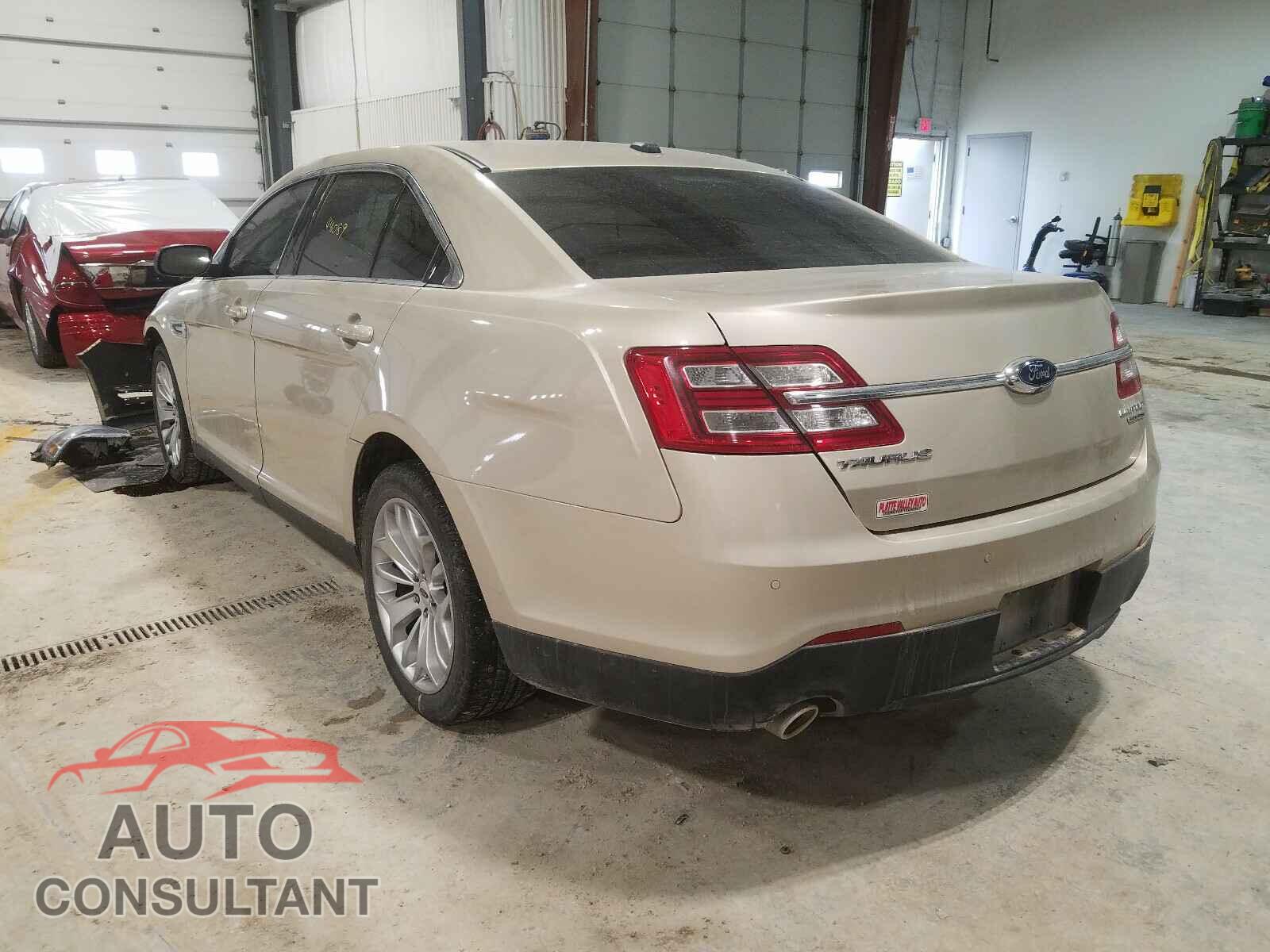 FORD TAURUS 2018 - 1FAHP2F88JG128427