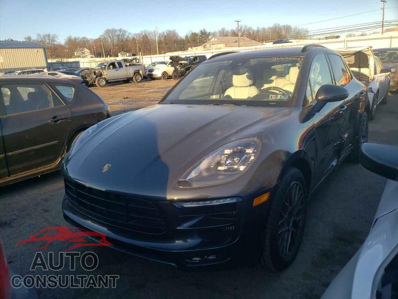 PORSCHE MACAN 2017 - WP1AG2A52HLB50173