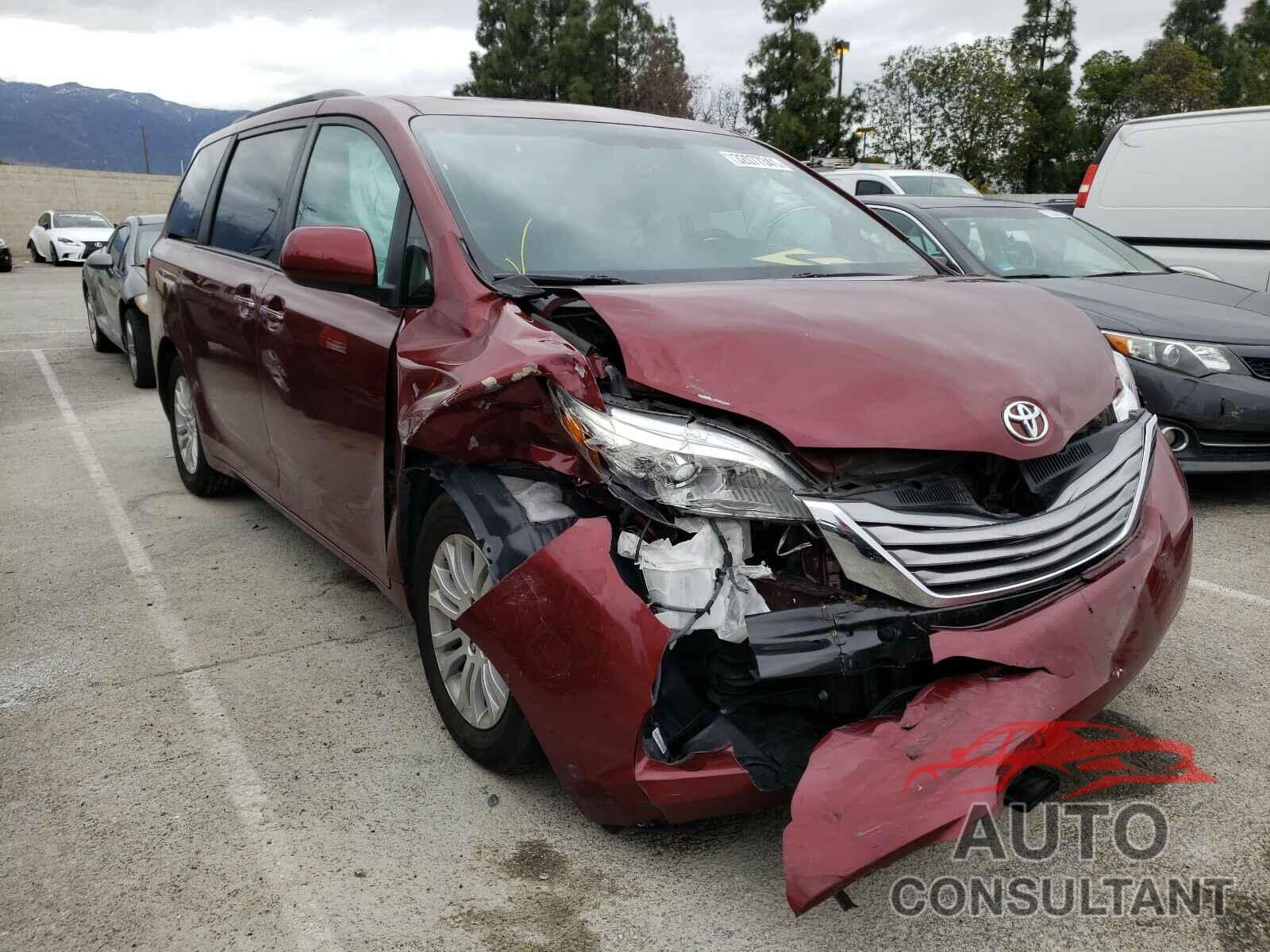 TOYOTA SIENNA 2017 - 5TDYZ3DC5HS809713