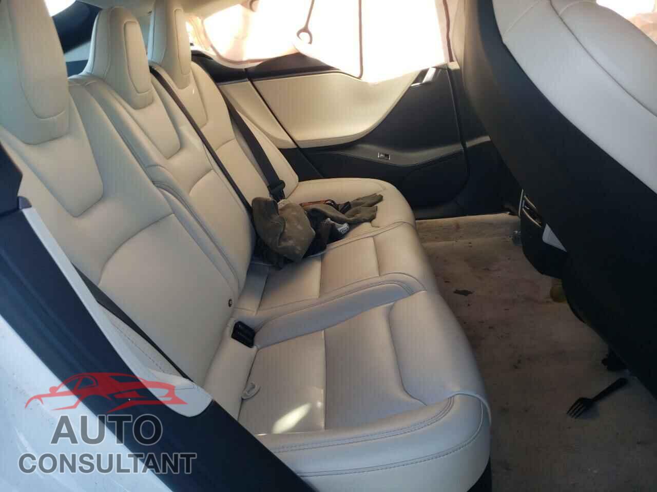 TESLA MODEL S 2018 - 5YJSA1E28JF282932